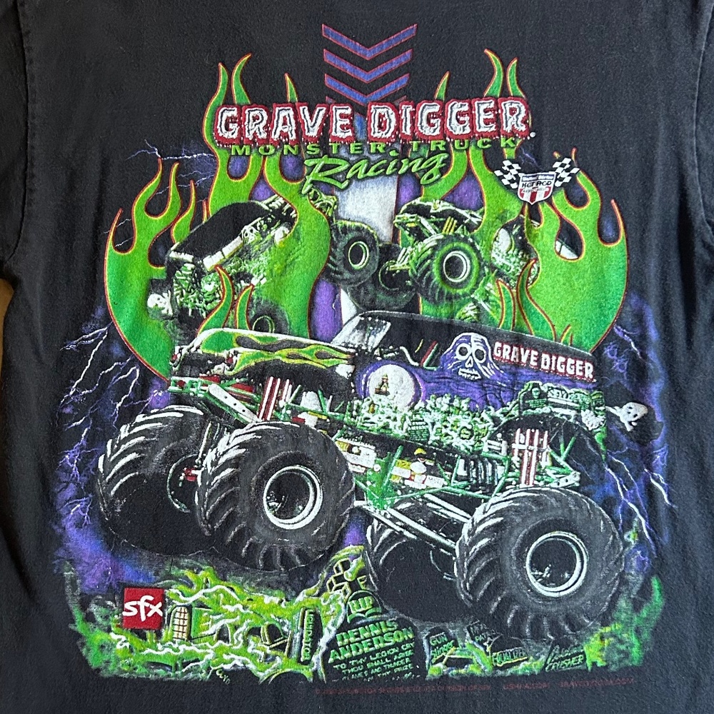 2000 Vintage Grave Digger tee